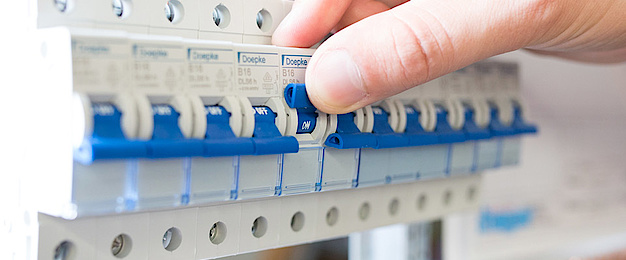 Schalt­schrank­bau bei Bartsch Elektrotechnik GmbH in Hamburg